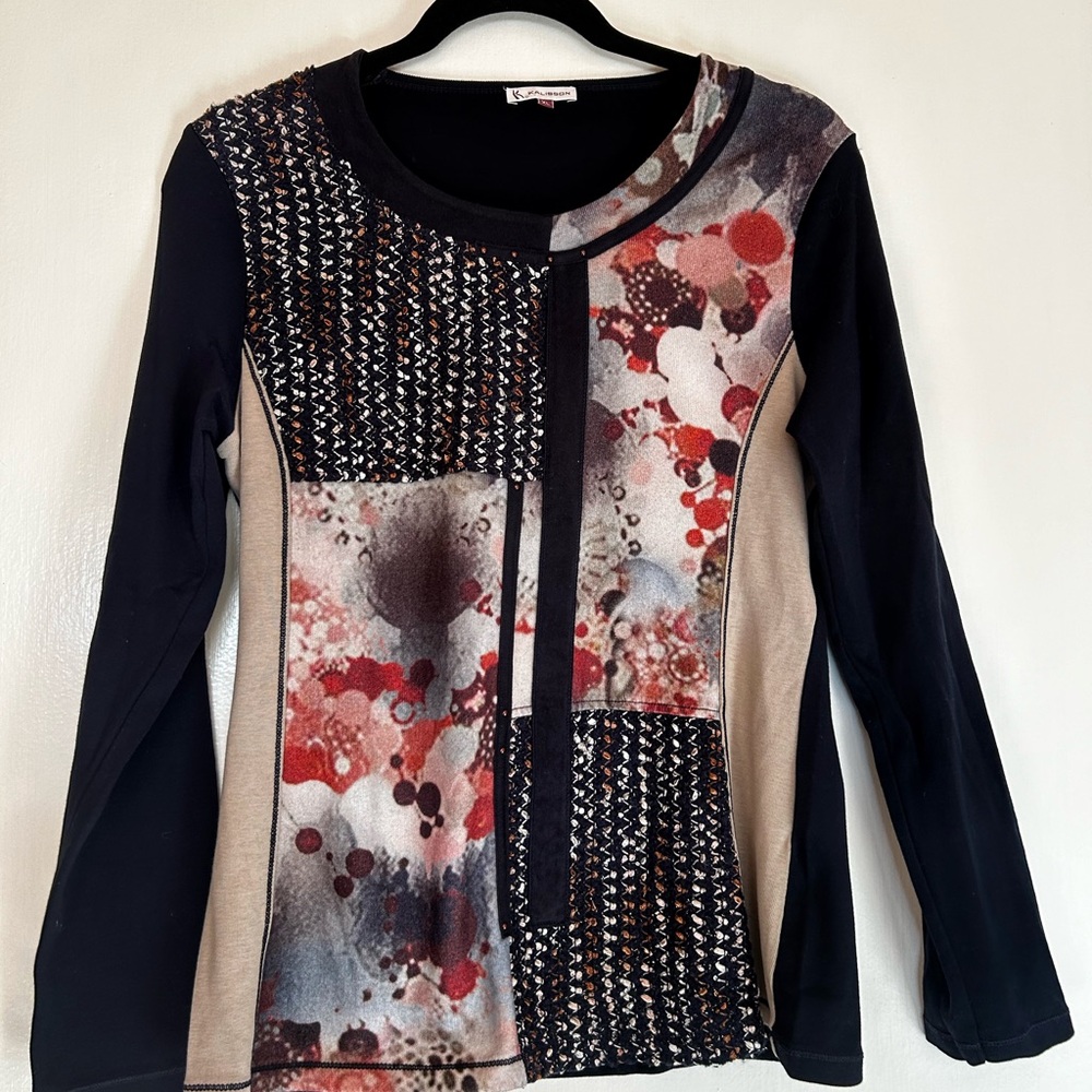 Long Sleeve Light sweater Made in Spain, cotton.